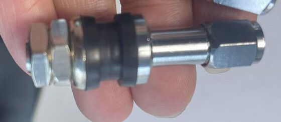 자동차 밸브 TR43E 타이어 밸브 튜브리스 금속 클램프 인 밸브 줄기